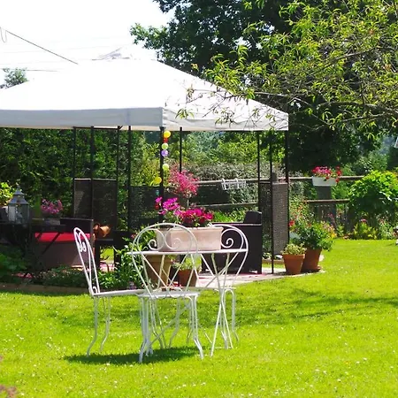 Clos De La Haute Riviere Bed & Breakfast